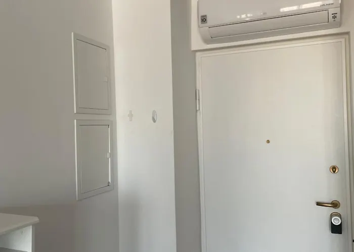 Hello Central Rezident Apartment